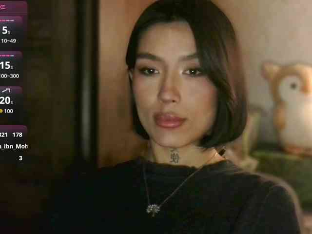 Girl-next-door webcam