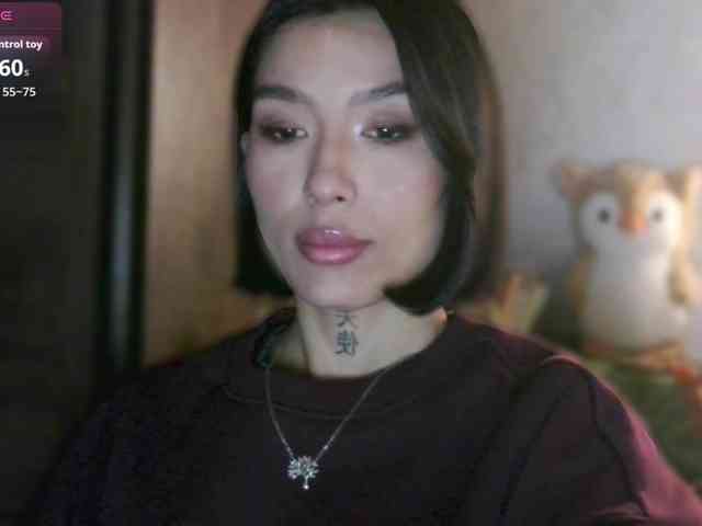 Girl-next-door webcam