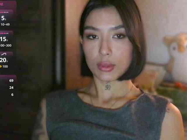 Girl-next-door webcam