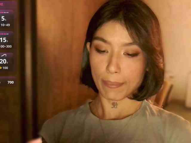 Girl-next-door webcam