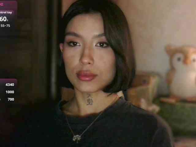 Girl-next-door webcam