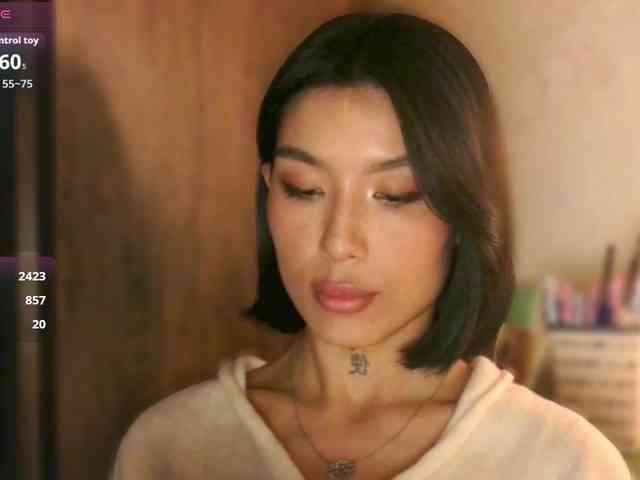 Girl-next-door webcam