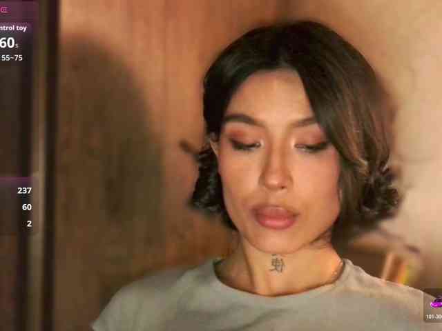 Girl-next-door webcam