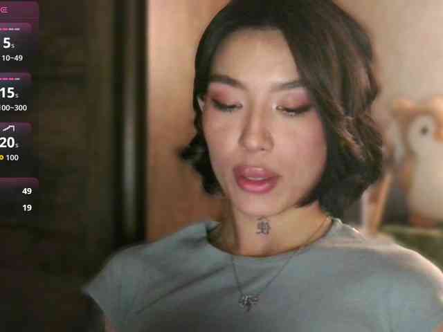 Girl-next-door webcam