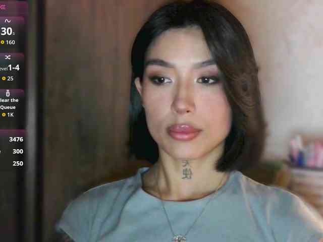 Girl-next-door webcam