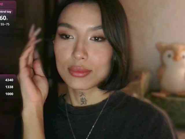 Girl-next-door webcam