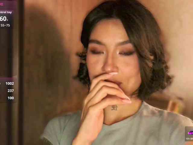 Girl-next-door webcam