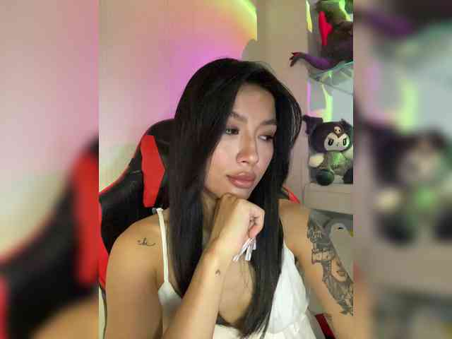 Girl-next-door webcam