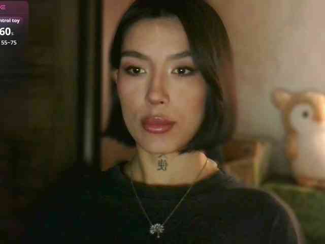 Girl-next-door webcam