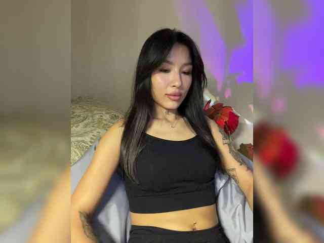 Girl-next-door webcam