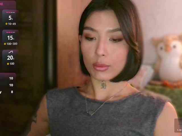 Girl-next-door webcam