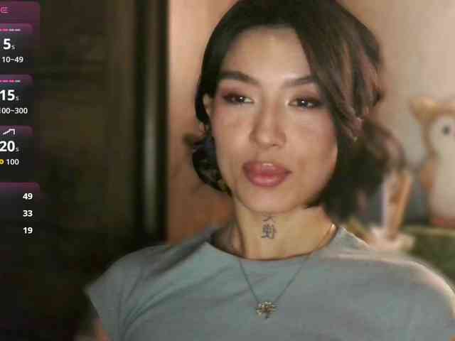 Girl-next-door webcam