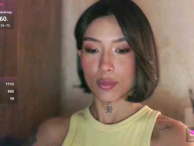 Girl-next-door webcam