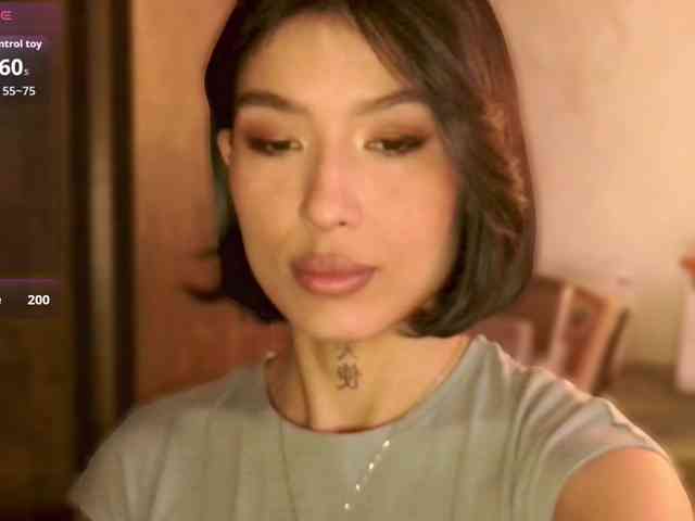 Girl-next-door webcam