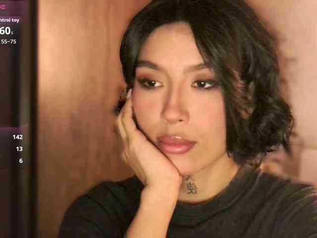 Girl-next-door webcam