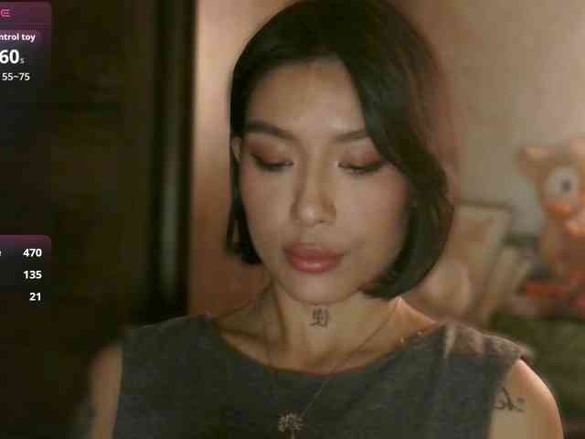 Girl-next-door webcam