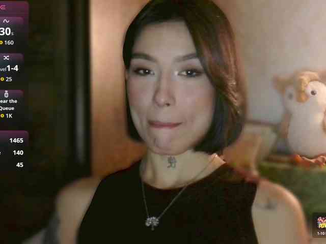 Girl-next-door webcam