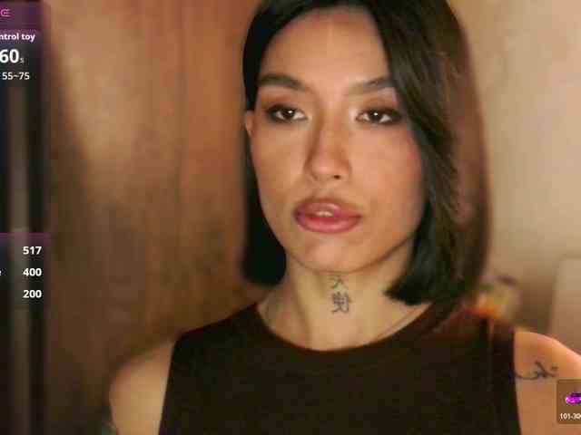 Girl-next-door webcam