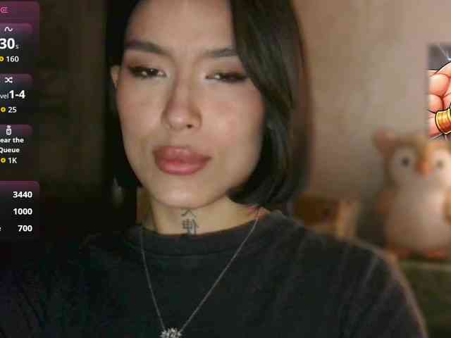 Girl-next-door webcam