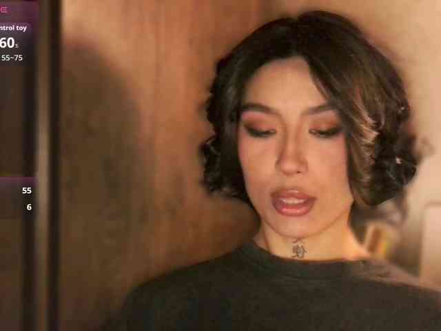 Girl-next-door webcam