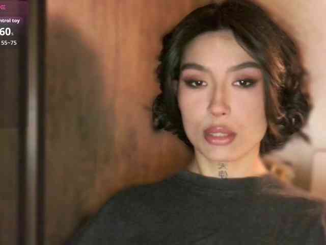 Girl-next-door webcam