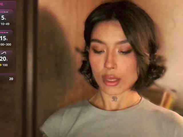 Girl-next-door webcam