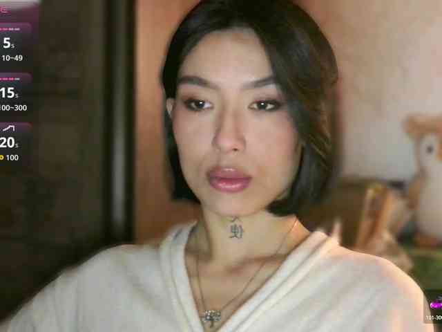 Girl-next-door webcam