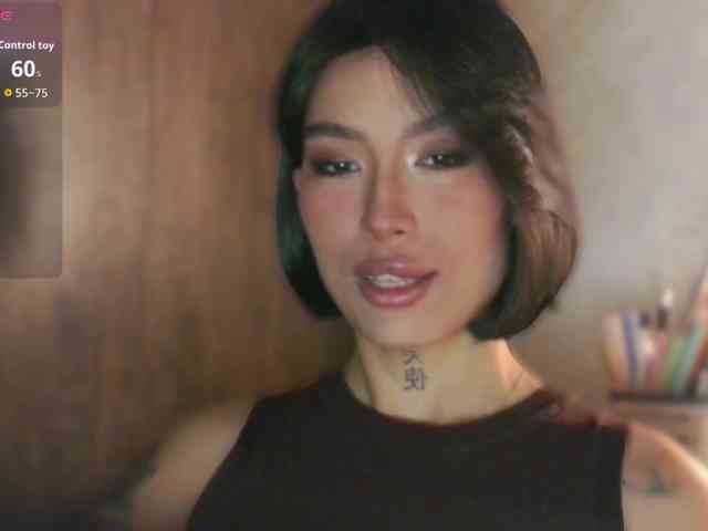 Girl-next-door webcam