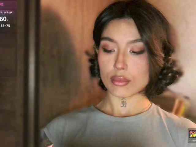 Girl-next-door webcam