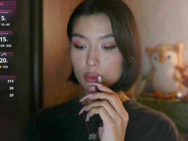 Girl-next-door webcam