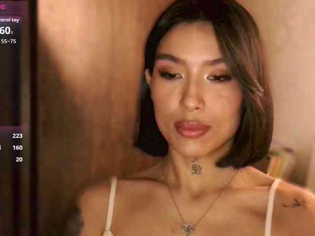 Girl-next-door webcam