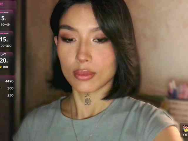 Girl-next-door webcam