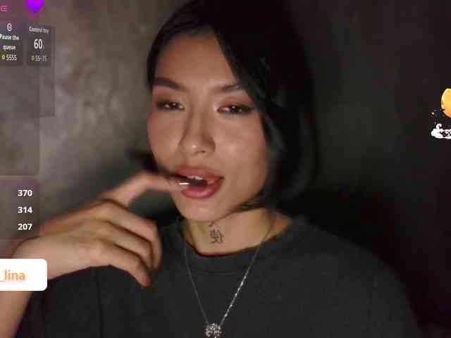 Girl-next-door webcam
