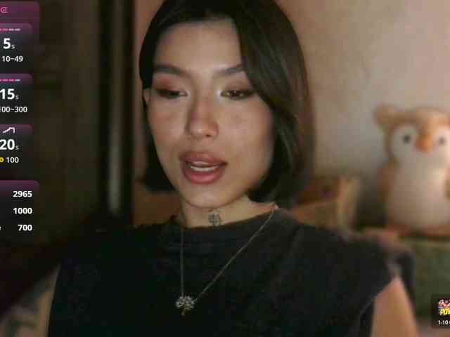 Girl-next-door webcam