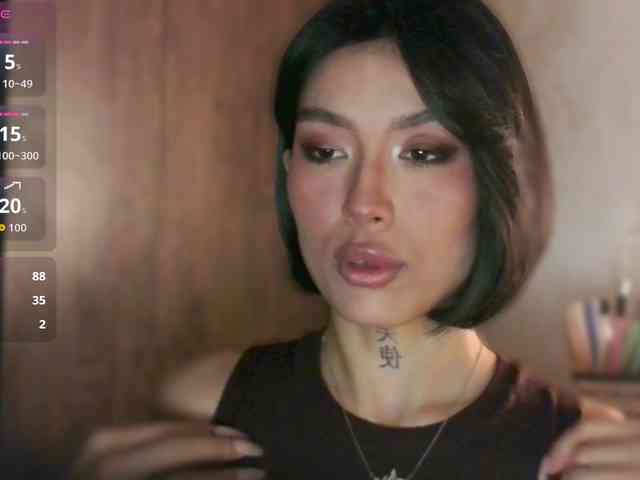 Girl-next-door webcam