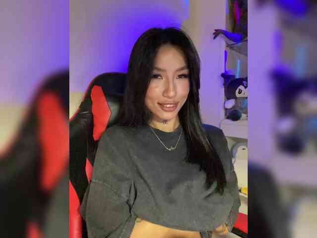 Girl-next-door webcam