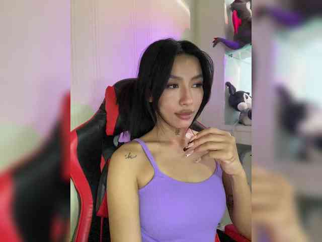 Girl-next-door webcam