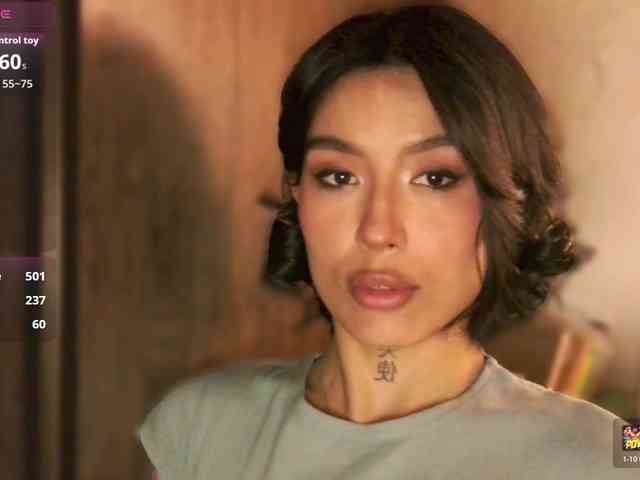 Girl-next-door webcam