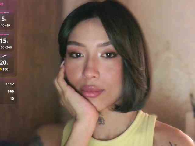 Girl-next-door webcam