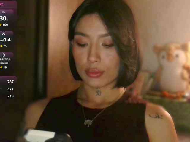 Girl-next-door webcam