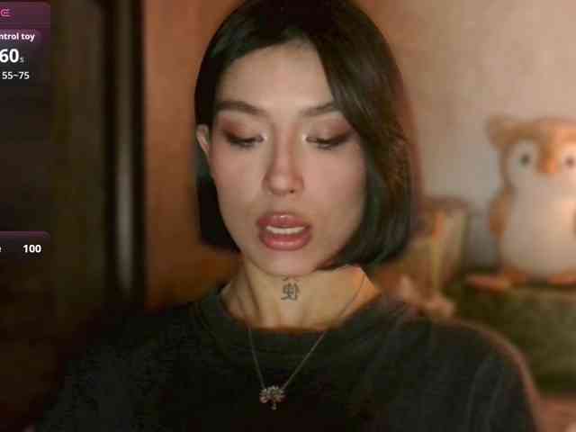 Girl-next-door webcam