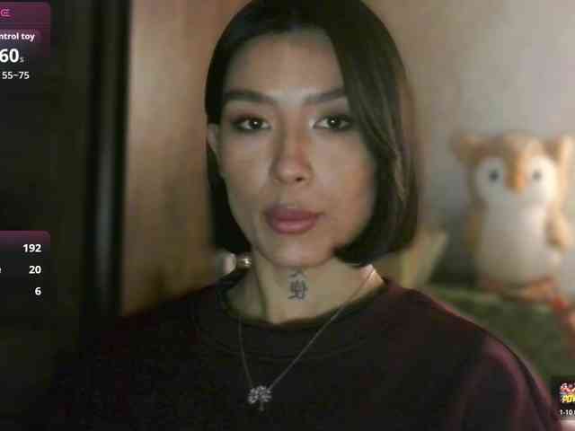 Girl-next-door webcam