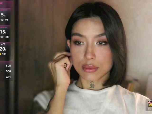 Girl-next-door webcam