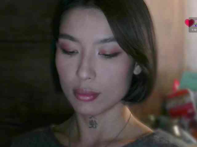 Girl-next-door webcam