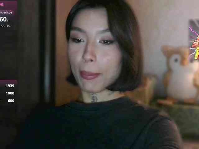 Girl-next-door webcam