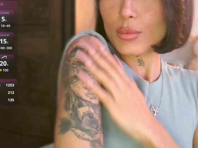 Girl-next-door webcam