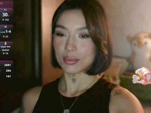 Girl-next-door webcam