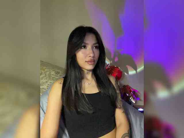Girl-next-door webcam