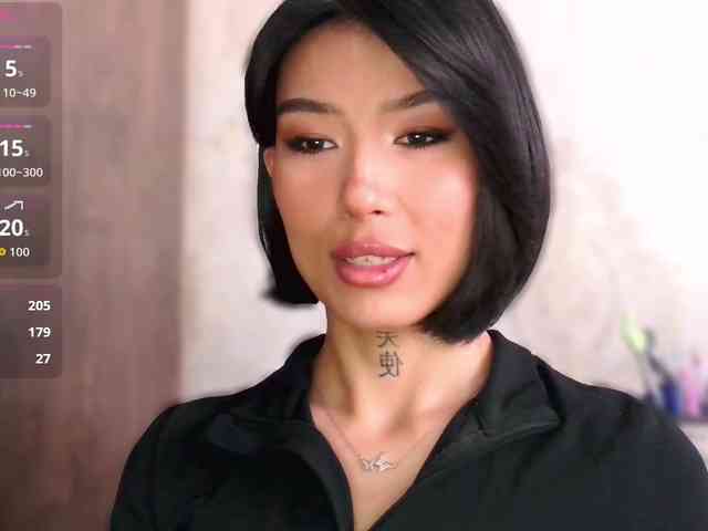 Girl-next-door webcam