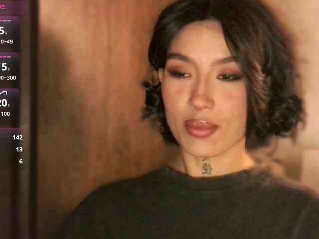 Girl-next-door webcam